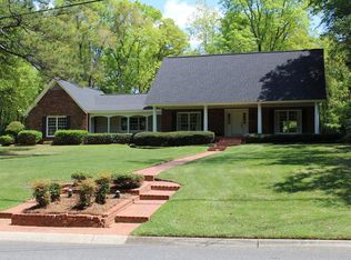 1902 Deerpath Rd, Dothan, AL 36303