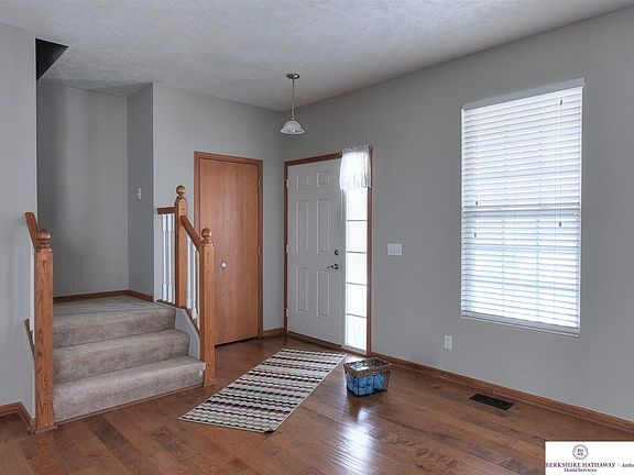 3rd image of 16415 Sherwood Ave