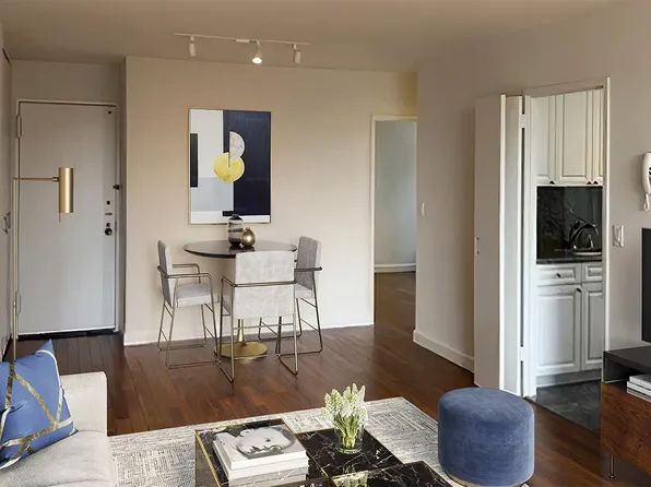 45 West 60th Street image 1 of 3