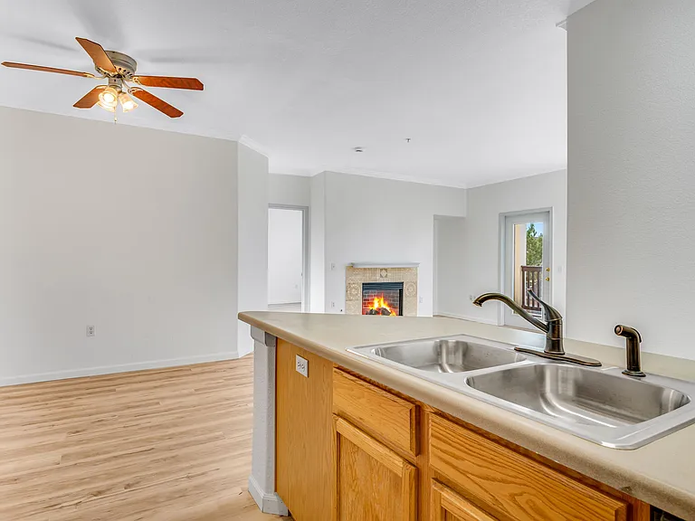 18959 E Warren Dr #207 — Photo 11