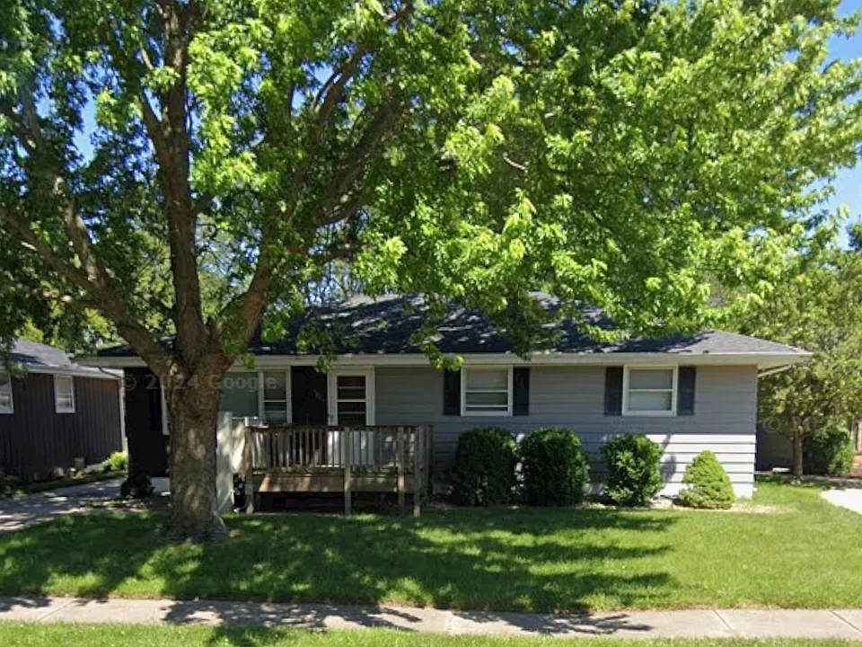 9317 Southmoor Ave