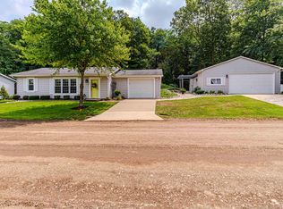 6605 Bass Rd, Manito, IL 61546