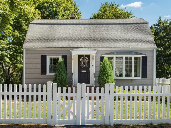 5 Judson Rd, Weymouth, MA 02188