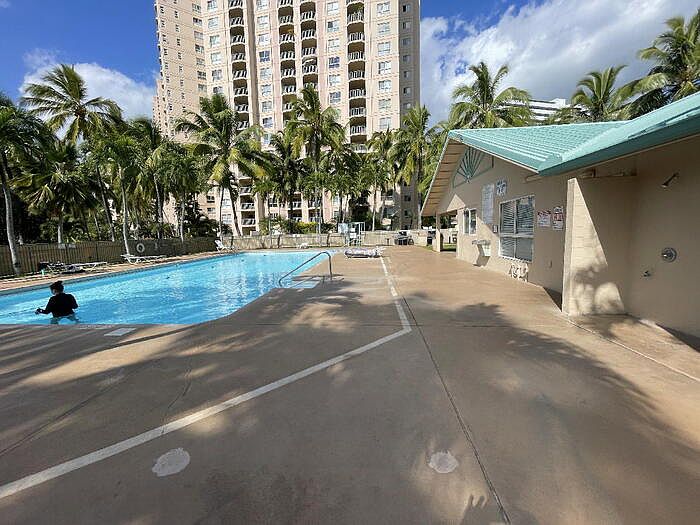 2nd image of 1070 Ala Napunani St APT 305