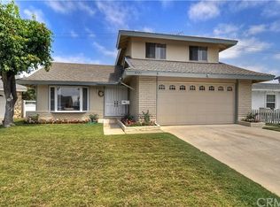 9761 La Cresta Cir, Huntington Beach, CA 92646