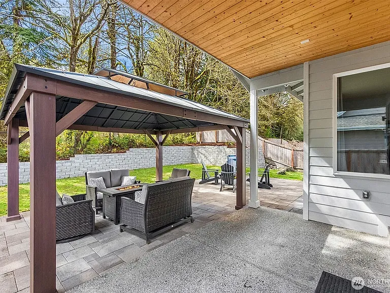 7401 Munn Lake Dr SE — Photo 27