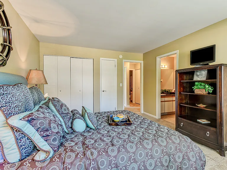 Woodmill Apartments — Photo 9