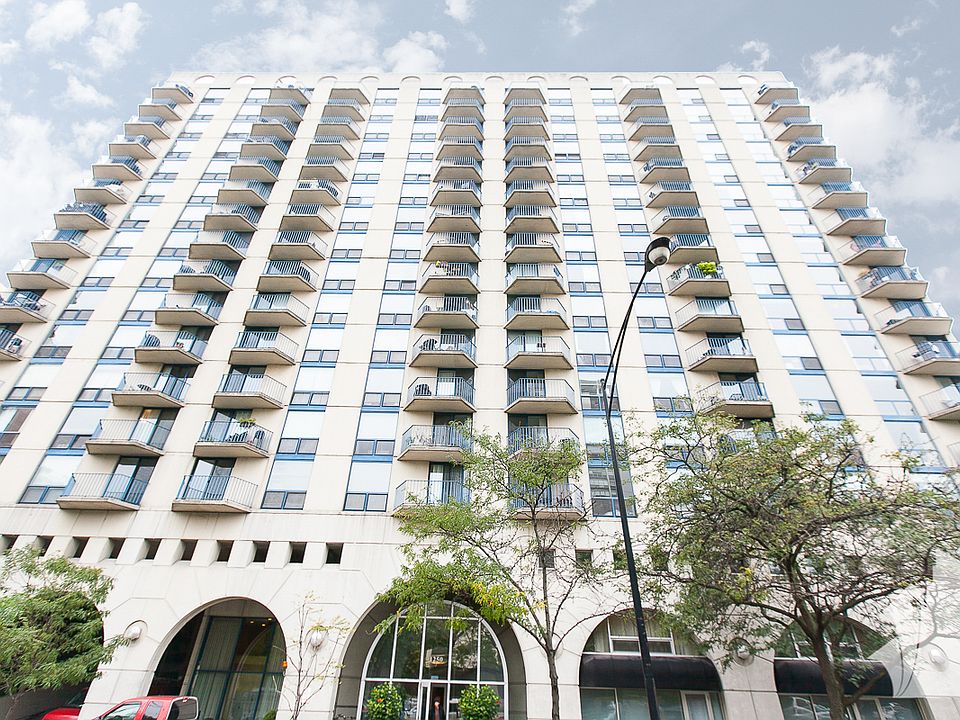 1st image of 1250 N La Salle Dr #P-303