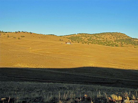 2nd image of 3200 Kiowa Trl