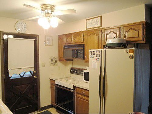 3rd image of 82 Longfellow Ave