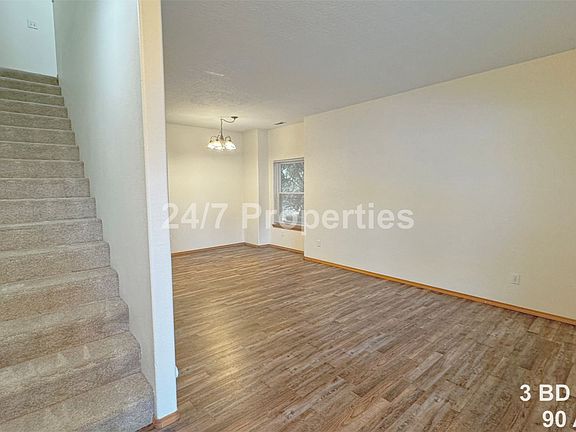 3rd image of 90 Alder St