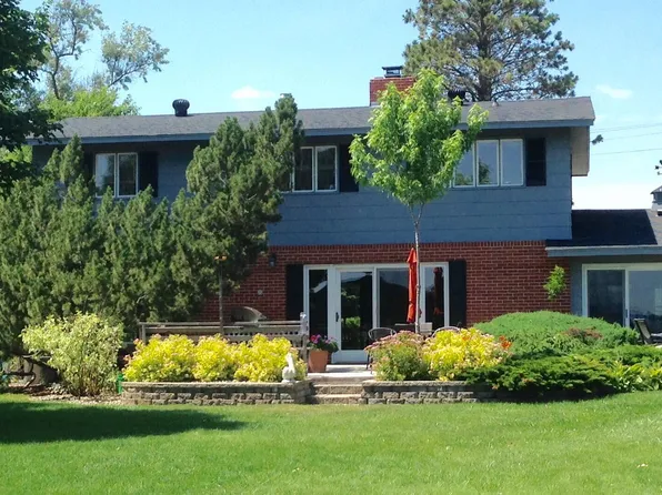656 N Lake Dr, Watertown, SD 57201