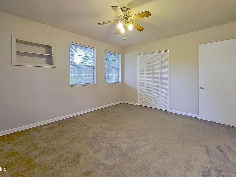 7104 Waikiki Rd — Photo 9