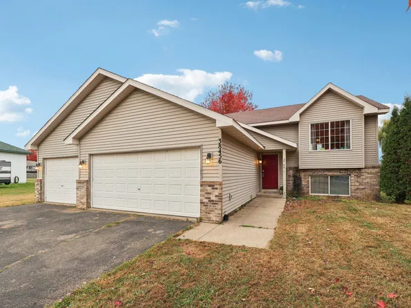 38456 Coventry Dr, North Branch, MN 55056