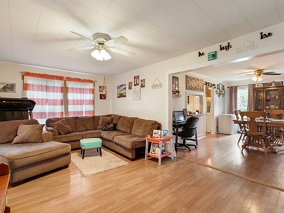 3rd image of 100 N Avenue C