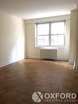 Rented by Oxford Property Group | media 12