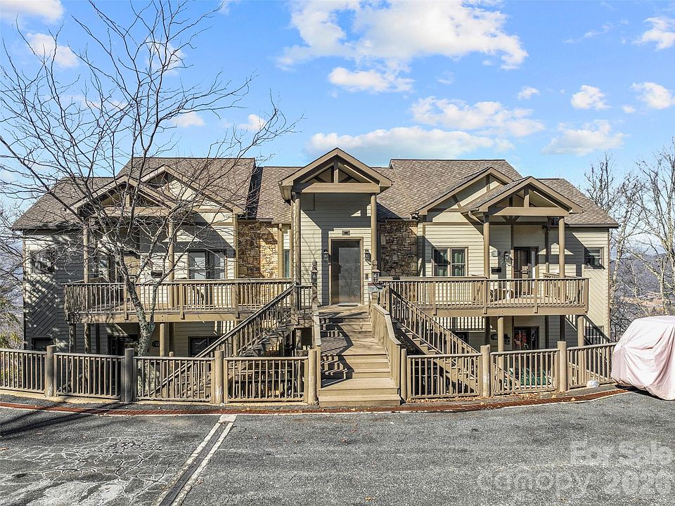 1st image of 30 Club Villa Ct