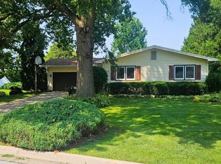 1126 Rachael St, Waterloo, IA 50701