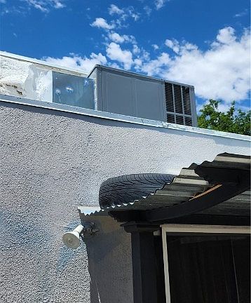 2nd image of 3754 Fairlawn Ave #0