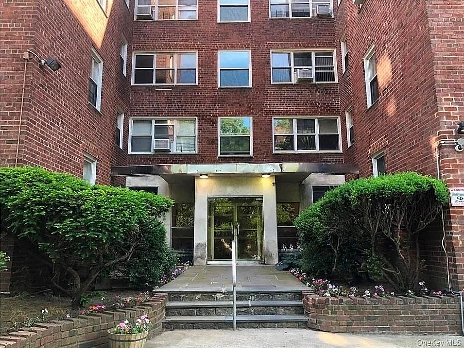 1st image of 1234 Midland Avenue #6E