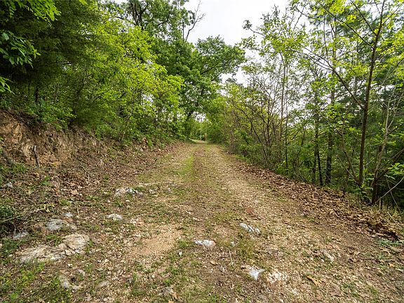 20th image of 4664 S Highway 82