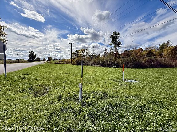 3rd image of Vacant Linden Rd