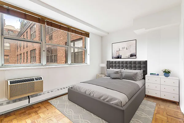 Sold by Christie's International Real Estate Group, LLC | media 11