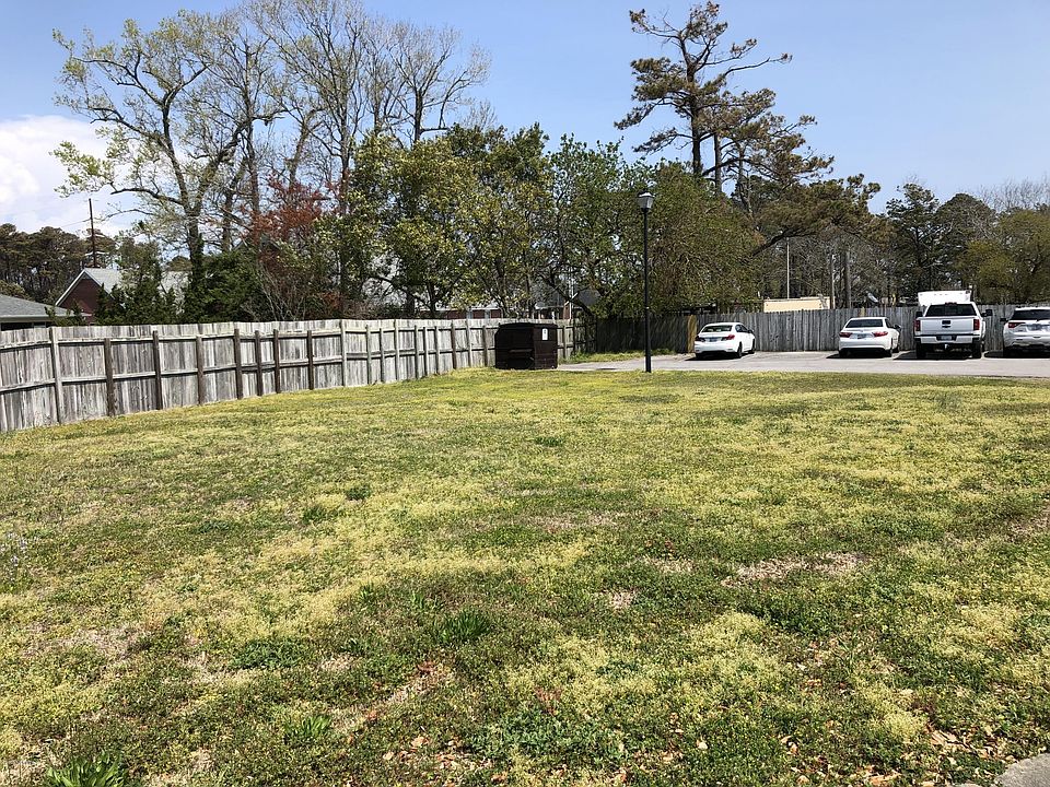 1st image of 3006 Bridges St