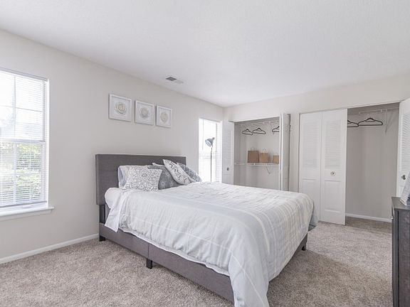 5th image of 4106 Brickell Dr #10_102