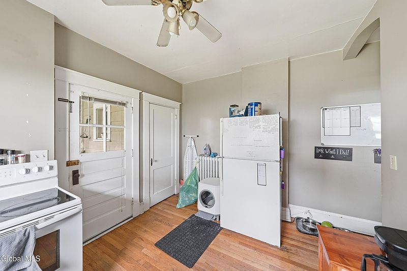 5th image of 27 Excelsior Avenue