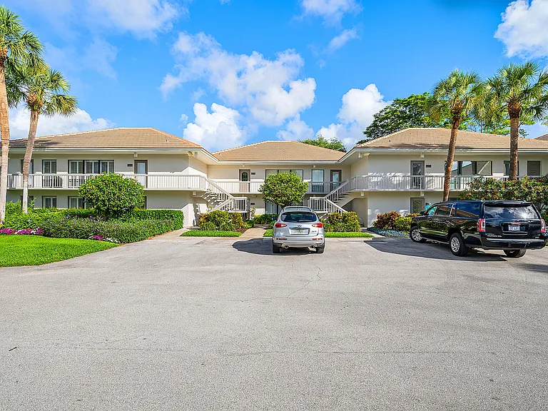 4249 Quail Ridge Dr N #A — Photo 5