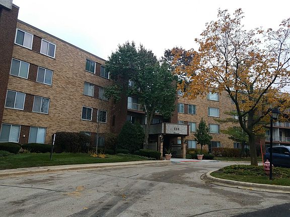2nd image of 245 S Park Ln Unit 416