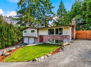 409 N 180th St, Shoreline, WA 98133