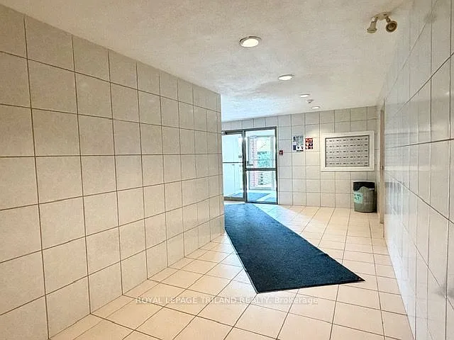 3 bed, $1,900 — Photo 4