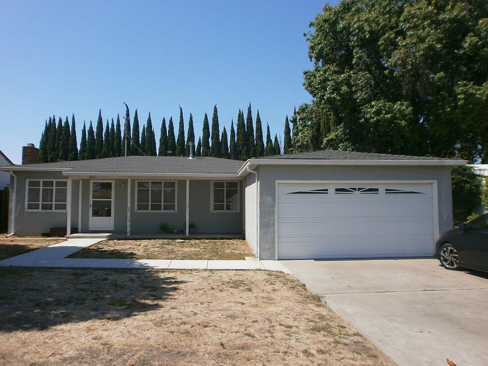 1st image of 2417 Newhall St