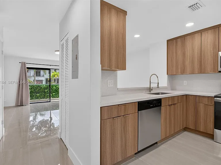 2878 Coral Springs Dr #2878 — Photo 7