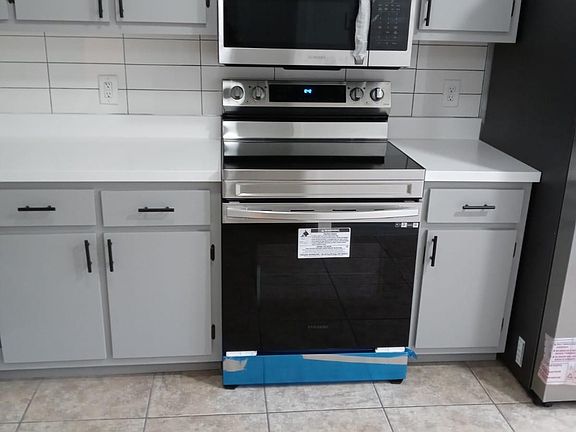 5th image of 115 Shady Oak Ln