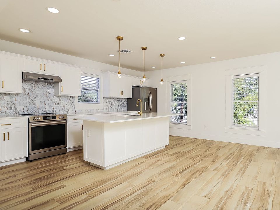 1st image of 120 E Magnolia Ave #201