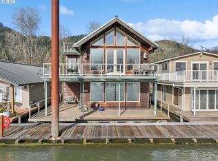 25000 NE Saint Helens Rd UNIT 5, Portland, OR 97231