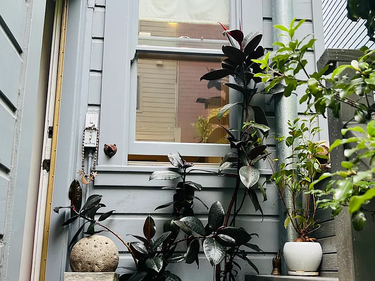1059 Noe St — Photo 28