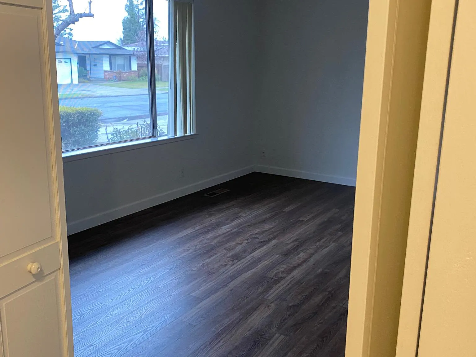 3 bed, 1904 sqft, $2,400 — Photo 3