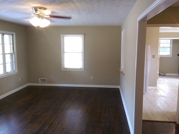 5th image of 216 Montgomery St