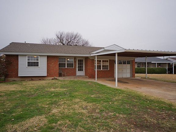 2nd image of 1309 Kings Court Cir