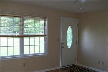 2nd image of 1820 Pinewood Dr