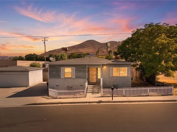 103 Flint St, Lake Elsinore, CA 92530