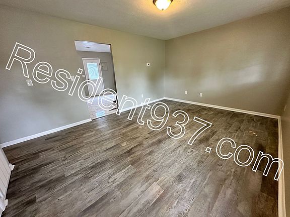 2nd image of 49 Rockland Dr