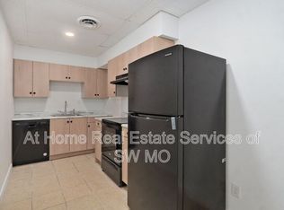 3342 E Linwood St #10, Springfield, MO 65804
