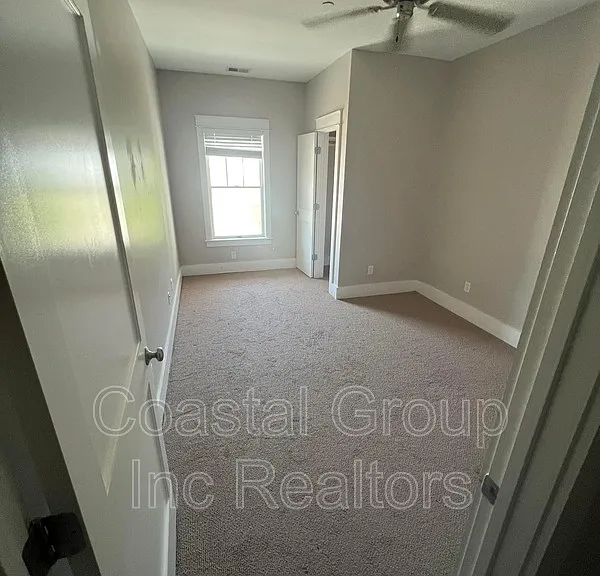 4635 Pleasant Ave #D — Photo 48