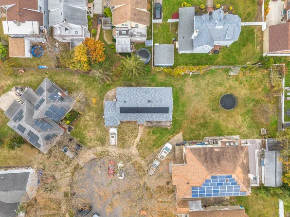 32-30 Anchor Drive image 29 of 33