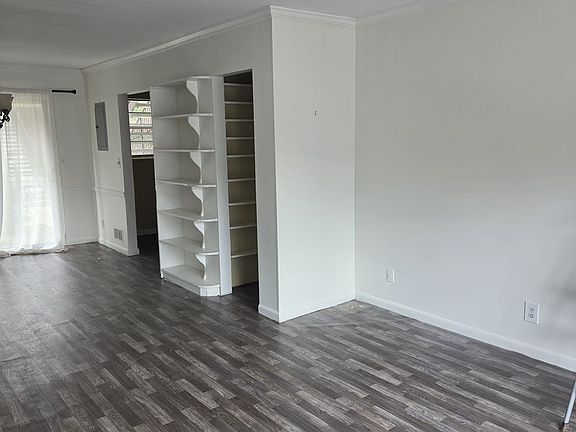 5th image of 510 Coventry Rd APT 3A